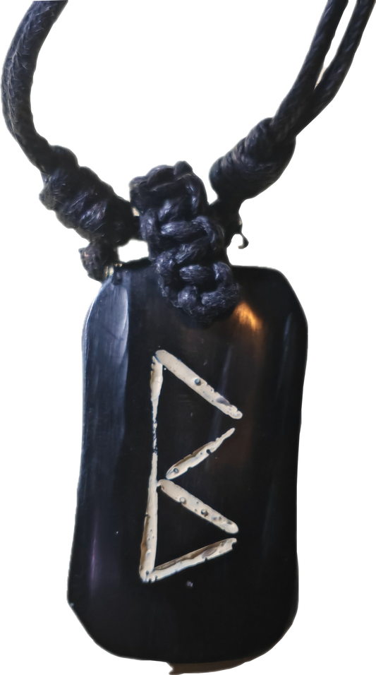 Hanger met runeteken met koord als ketting